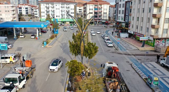 Tasarruflu Direklerin Montajı Başladı