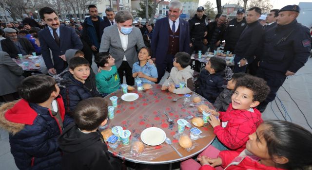 ‘Gönlümüz Bir Soframız Bir’ Diyerek Buluştular