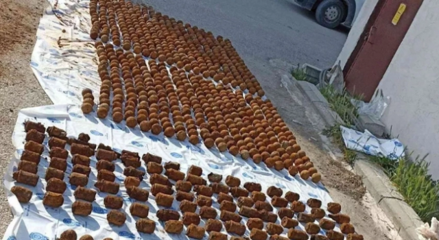 Toprağa Gömülü Bulunan Yüzlerce Bombanın Sırrı Çözülüyor