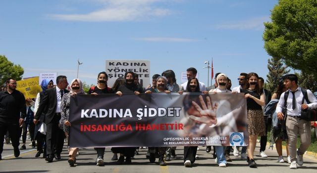 ASÜ Öğrencileri Kadına Şiddete Karşı Ses Yükseltti