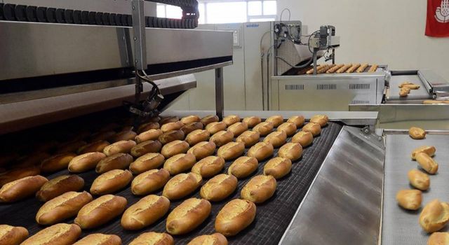 Bakan Özer Duyurdu: Meslek Liselerinde Ekmek Üretilecek