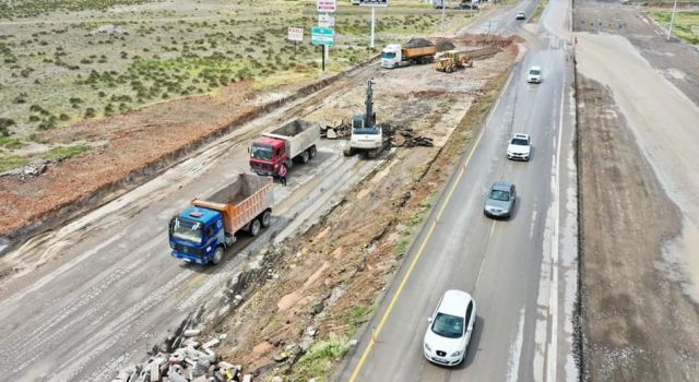 OSB Yolunda Kavşak Çalışmaları Başladı