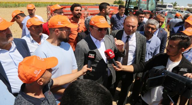 Deneme Tarlası Hasadı Yüz Güldürdü