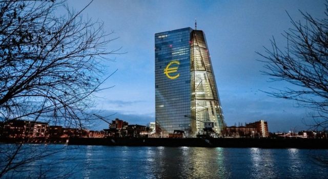 ECB Bugün Faiz Kararını Açıklayacak