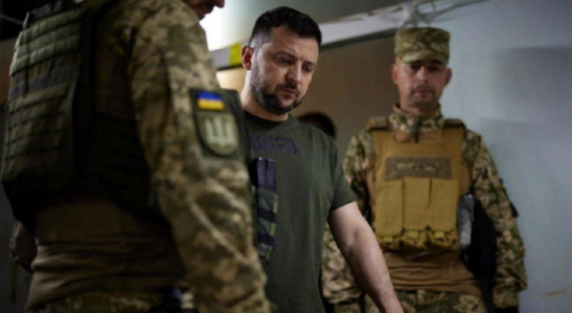 Yayınladığı Kararname Sonucu Ukrayna Ordusu Ve Zelenskiy Arasında Kriz Oluştu