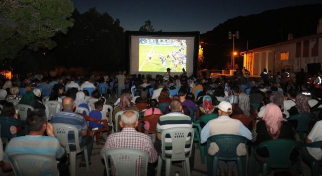 ‘Köyümde Sinema Var’ Projesine Vatandaşlardan İlgi