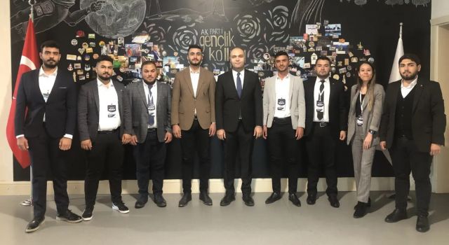 AK Parti’de “Genç Liderler Okulu”