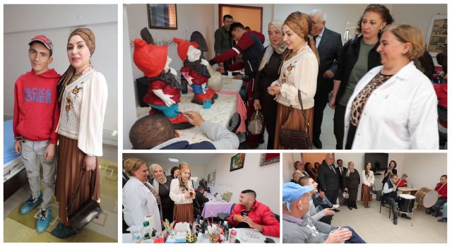 Vali Eşi Canan Kumbuzoğlu'ndan Özel Gençlere Anlamlı Ziyaret