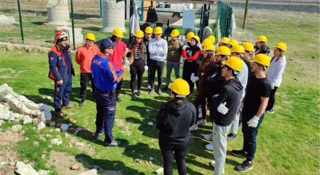 AFAD, Gönüllülere Hafif Arama Kurtarma Eğitimi Verdi