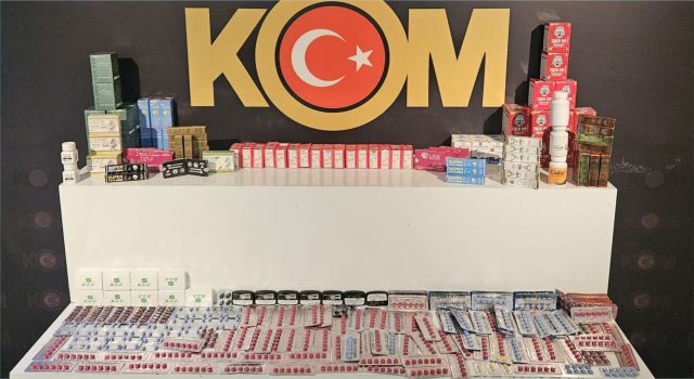 Binlerce Kaçak Cinsel İçerikli Ürün Ele Geçirildi!