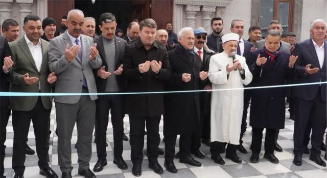 Hanifi Dinç Cami, Dualar Eşliğinde İbadete Açıldı