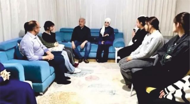 Kumbuzoğlu Çiftinden İçleri Isıtan Ziyaret