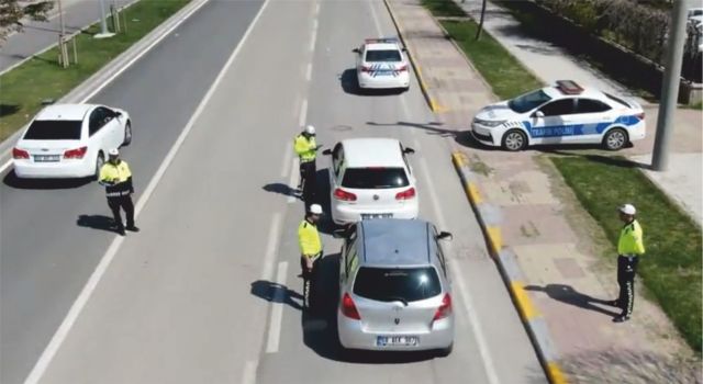 Bayramda Polis Ekipleri Tam Kadro Sahada