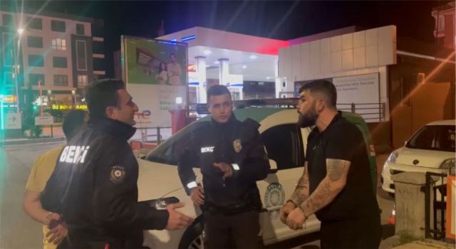 Polisten Kaçmaya Çalışsa Da Kurtulamadı