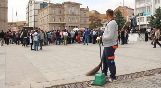 "1 Mayıs'ı Ağır Bir Ekonomik Krizin Ortasında Karşılıyoruz"