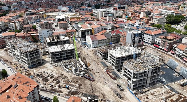 Türkiye’nin En Hızlı İlerleyen Kentsel Dönüşüm Projesinde Bloklar Şekilleniyor
