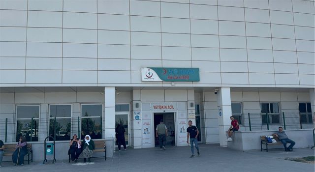 Aksaray Devlet Hastanesi’nde Çok Sayıda Sağlık Personeli Acillik Oldu