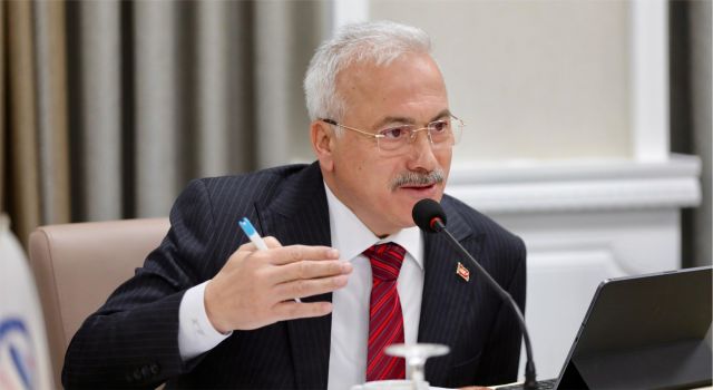 Vali Kumbuzoğlu: “Cumhuriyetimizi, Dünyanın En Güçlü Devletleri Arasında Tutmak İlk Hedefimizdir”