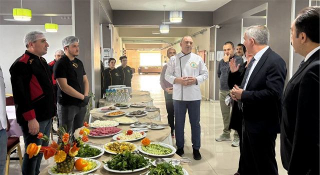 Pansiyonlu Okulların Aşçılarına Eğitim Verildi