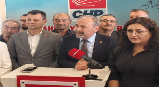 SİYASİ PARTİLER BAYRAMLAŞTI