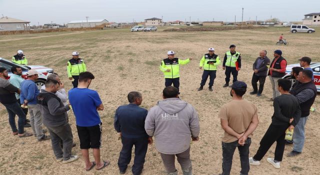 Eskil’de çiftçilere trafik güvenliği eğitimi