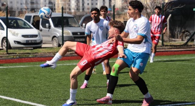 FUTBOL TURNUVASINDA YARI FİNALİSTLER BELLİ OLDU