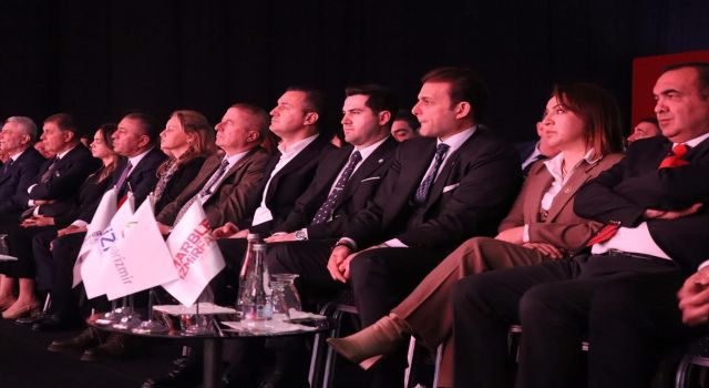 Milletvekili Yaldır, Doğaltaş ve Teknolojileri Fuarı’na katıldı