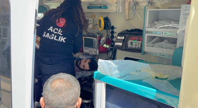 Tartışma bıçaklı kavgaya döndü: 1 yaralı!