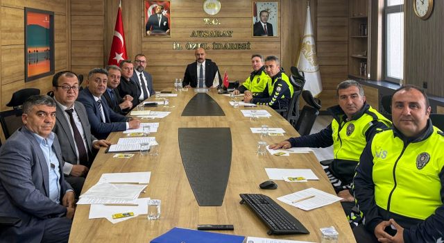 Trafik sorunlarına masada çözüm arandı