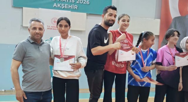 Aksaraylı ortaokul öğrencisi şampiyonada fırtına gibi esti