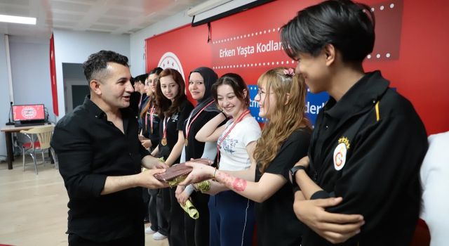 Kültür ve sanat yarışmalarında derece alanlar ödülleriyle buluştu
