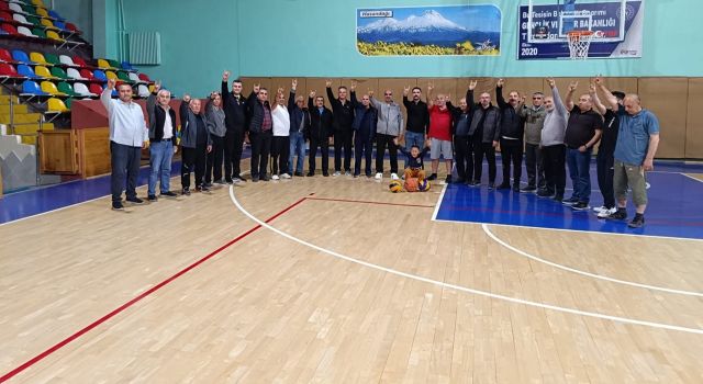 MHP Aksaray Teşkilatı voleybolda kaynaştı