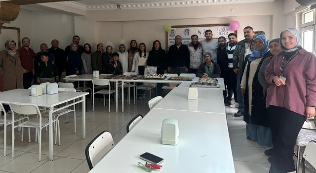 Ortaköy Devlet Hastanesi’nde sağlık emekçileri unutulmadı