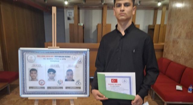 Aksaraylı öğrenciye Türkiye birinciliği ödülü
