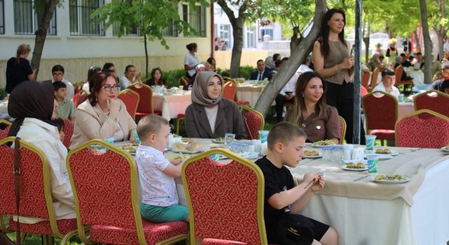 Karne sevinci şenlikle taçlandı