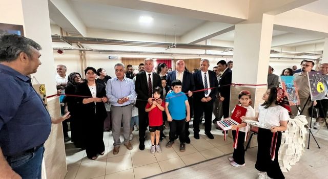 Minik ellerin büyük eserleri görenleri büyüledi