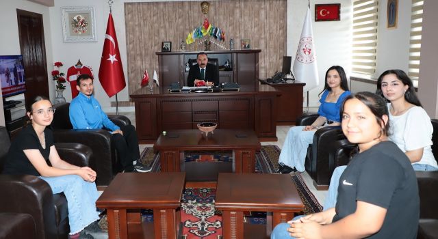 Müdür Yıldız, Aksaray'ın altın yumruklarını ağırladı