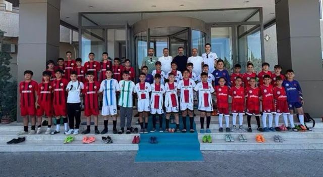 Ortaköy Yunus Emre Spor Kulübü Junior Cup'ta parladı