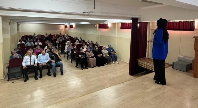 Sağlıklı bir gelecek için velilere kritik eğitim