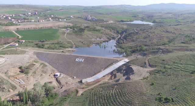 Sarıyahşi’de gölet çevresi kullanıma kapatıldı
