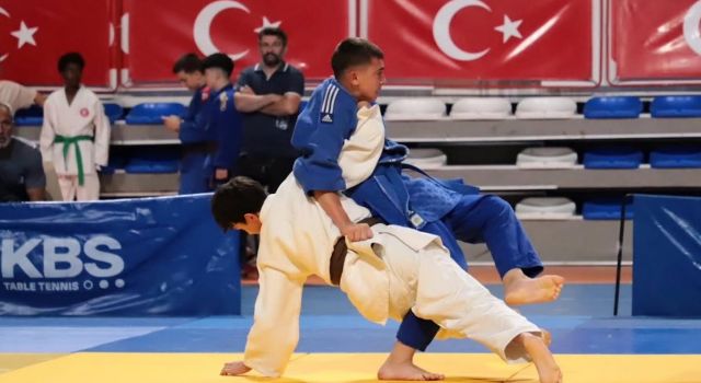 Aksaray'da ANALİG Judo yarı final heyecanı başladı