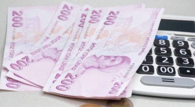 En düşük emeklilik maaşını yükselten teklif kabul edildi