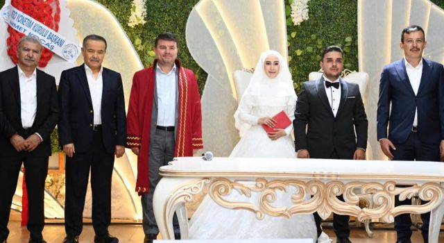 Siyaset ve iş dünyası bu düğünde buluştu