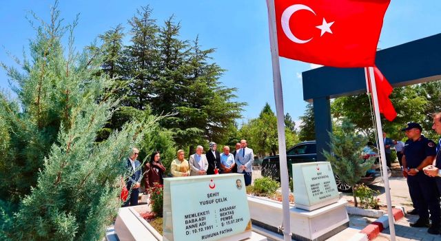 Vali Murat Duru'dan Sarıyahşi'de şehit ailesine ziyaret