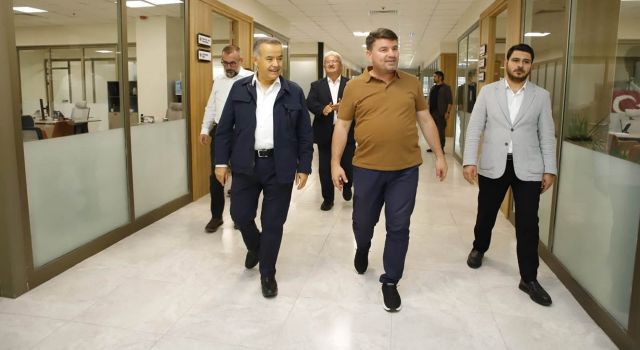 Aydoğdu’dan Aksaray’ın yeni Belediye Hizmet Binası’na övgü