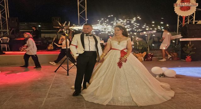 Rüya gibi bir düğünle dünya evine girdiler