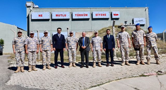 Vali Duru, Ekecik Hava Radar Kıt’a Komutanlığı’nı ziyaret etti