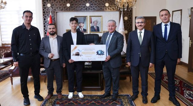 Yapay zekâyla Türkiye birinciliğine uzandı