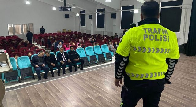 Gülağaç’ta trafik bilinci eğitimi