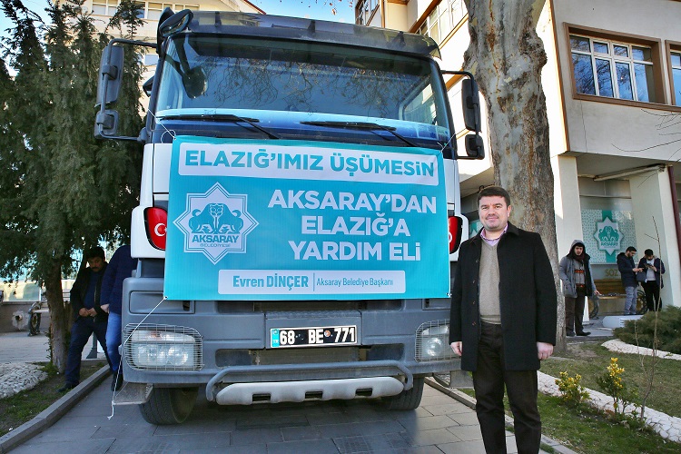 Elazığ’a Aksaray’dan Üç Tır Yardım Ulaştırıldı